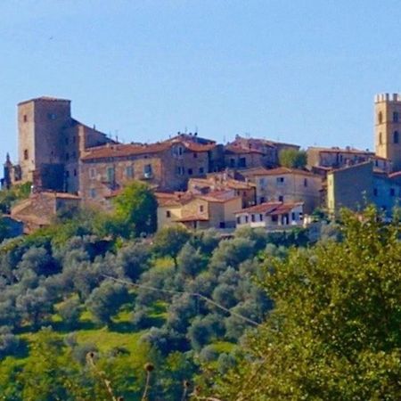 Zauber Im Turm - In Einem Der Schoensten Doerfer Montemerano Buitenkant foto