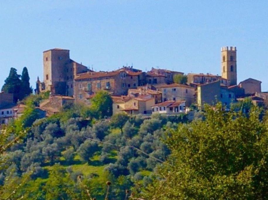 Zauber Im Turm - In Einem Der Schoensten Doerfer Montemerano Buitenkant foto