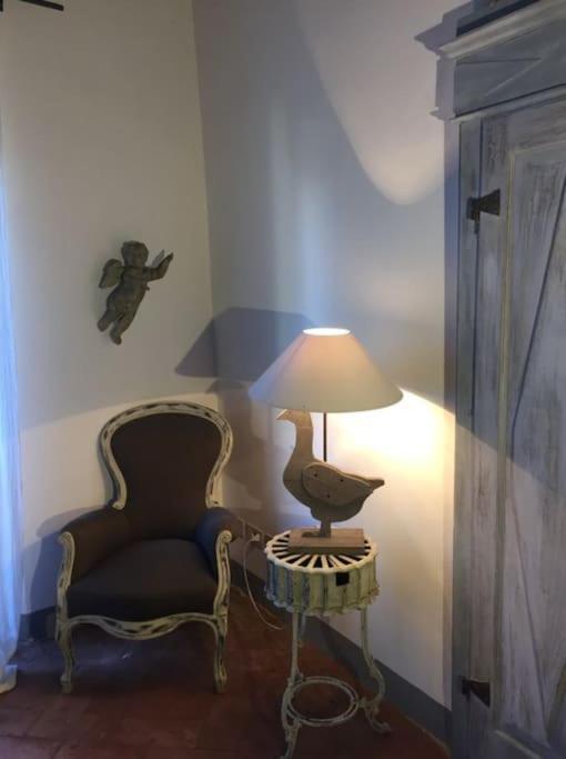 Zauber Im Turm - In Einem Der Schoensten Doerfer Montemerano Buitenkant foto