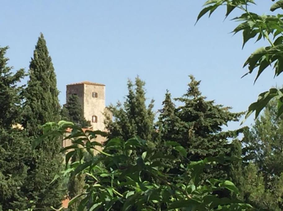 Zauber Im Turm - In Einem Der Schoensten Doerfer Montemerano Buitenkant foto